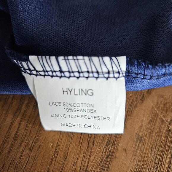 NWT HYLING  Elegant Navy Lace Off-Shoulder Dress – Medium | NWT | Parties Events - Picture 5 of 7